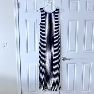 Max Studio navy white striped maxi dress M medium